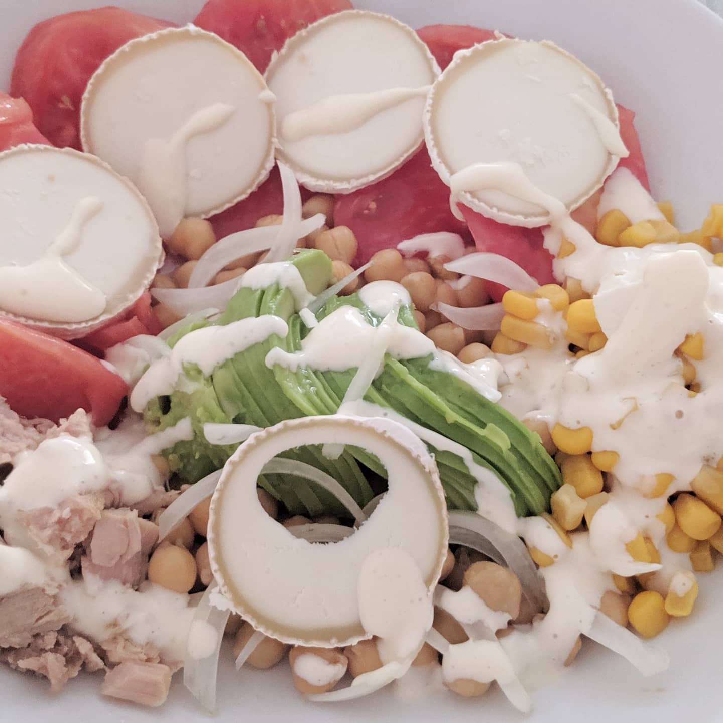 Buddha bowl de garbanzos con atún