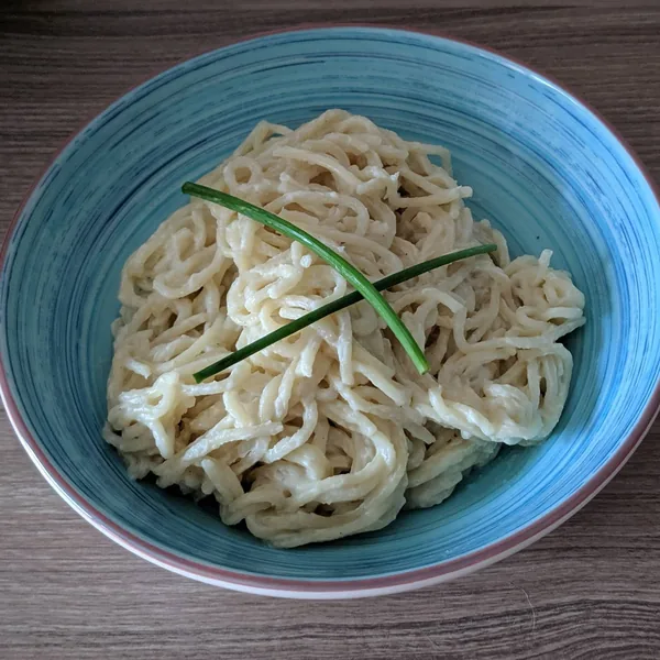 Espaguetis con salsa de coliflor