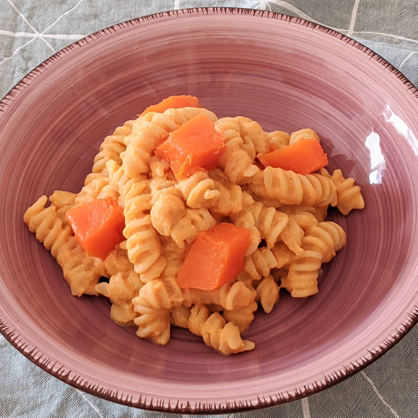Fusilli con salsa de calabaza