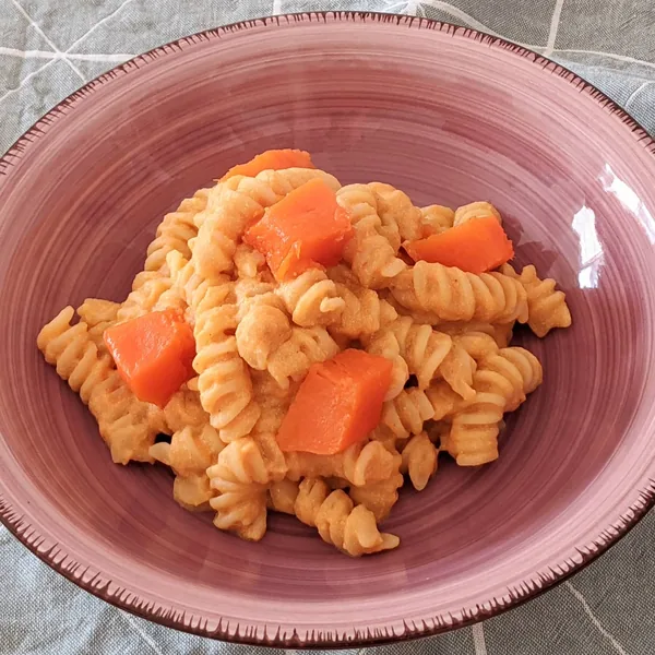 Fusilli con salsa de calabaza