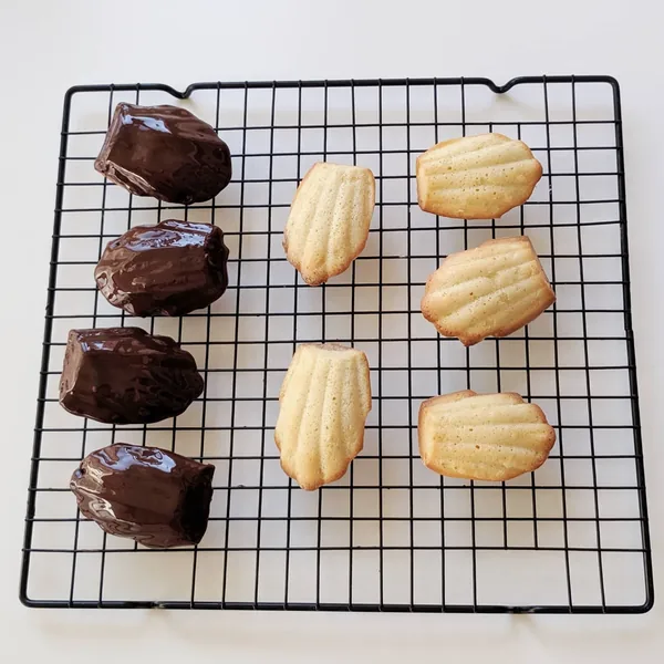 Madeleines clásicas y doble chocolate