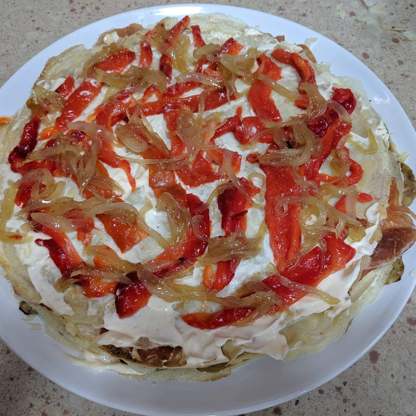 Pastel salado de crepes