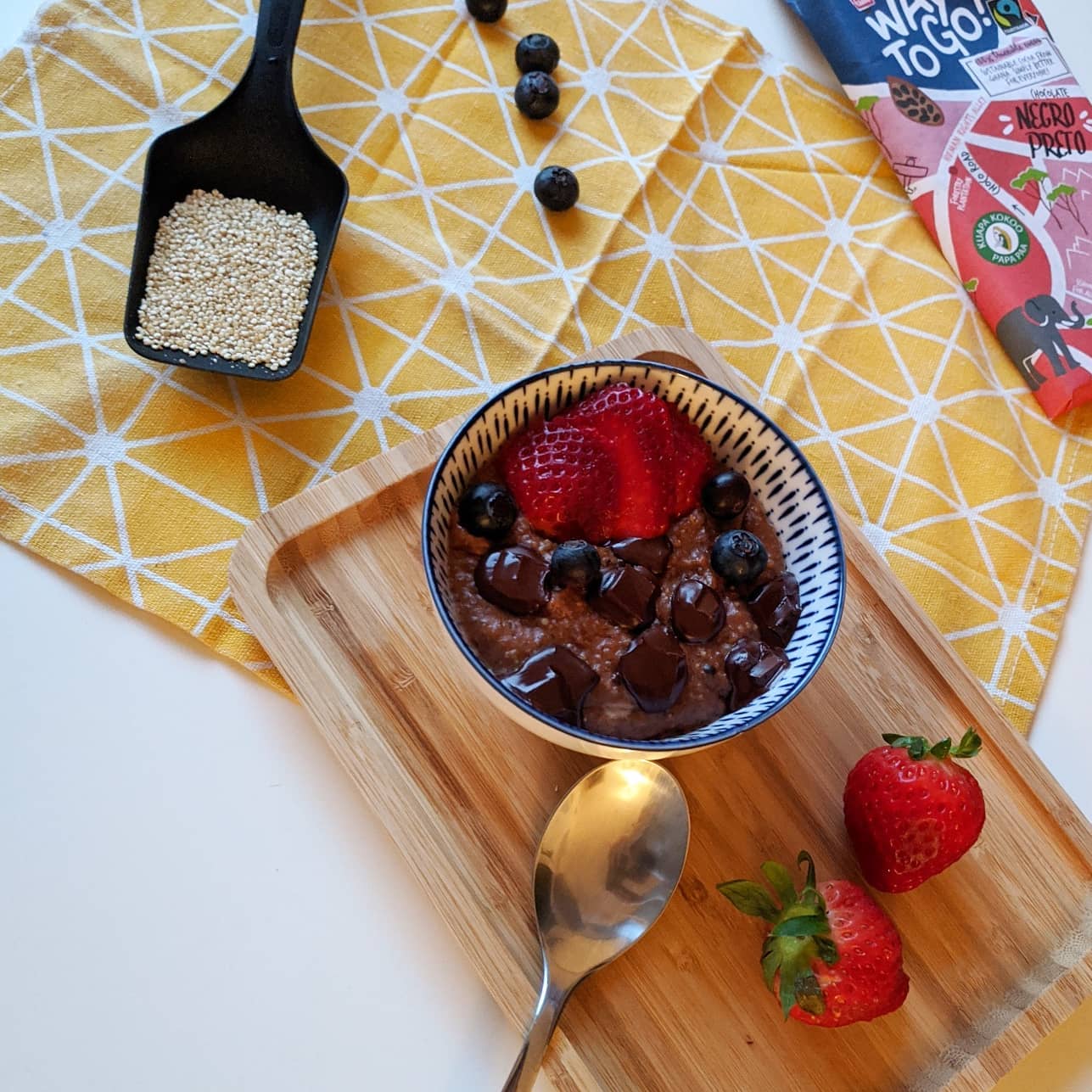 Quinoa vegan breakfast bowl