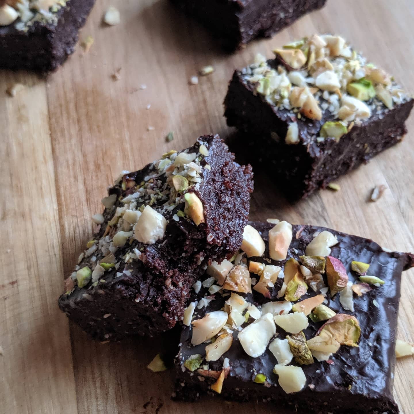 Raw Vegan Brownie (sin azúcar añadido)