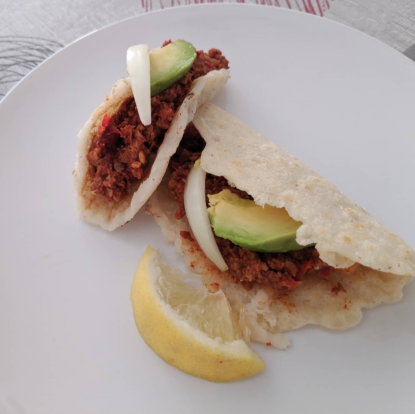 Raw Vegan walnut taco (no-)meat