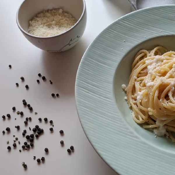 Spaghetti cacio e pepe
