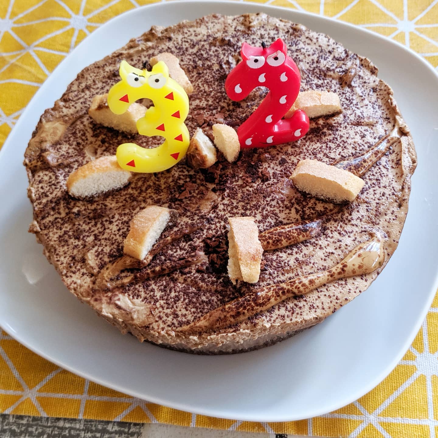 Tiramisu cheesecake with dalgona cream