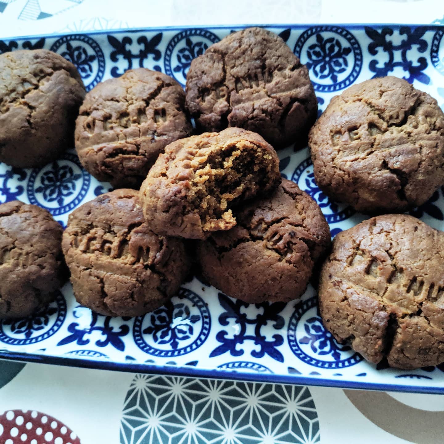 Vegan peanut butter cookies